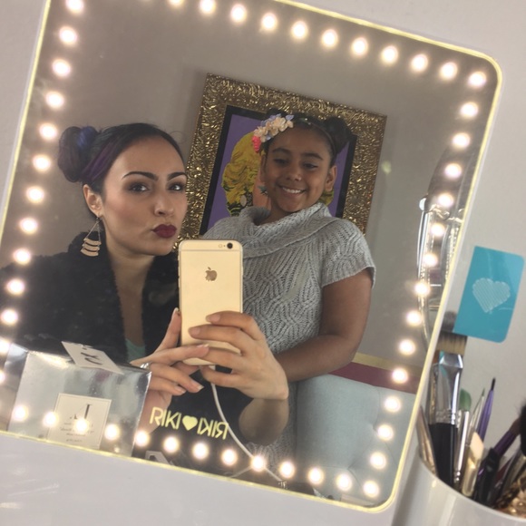 Meet your Posher, Dalia 🧜🏻♀️ - Picture 7 of 8